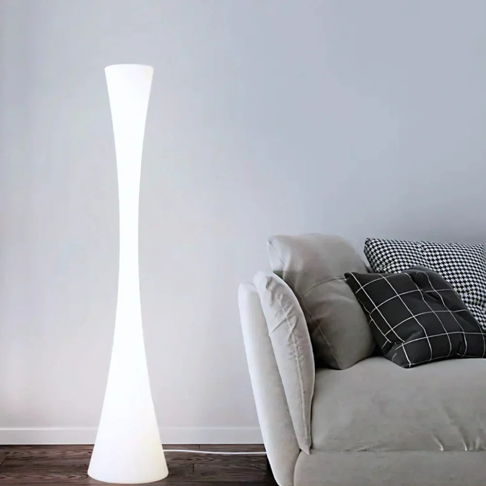 SunSpire Outdoor Lamp