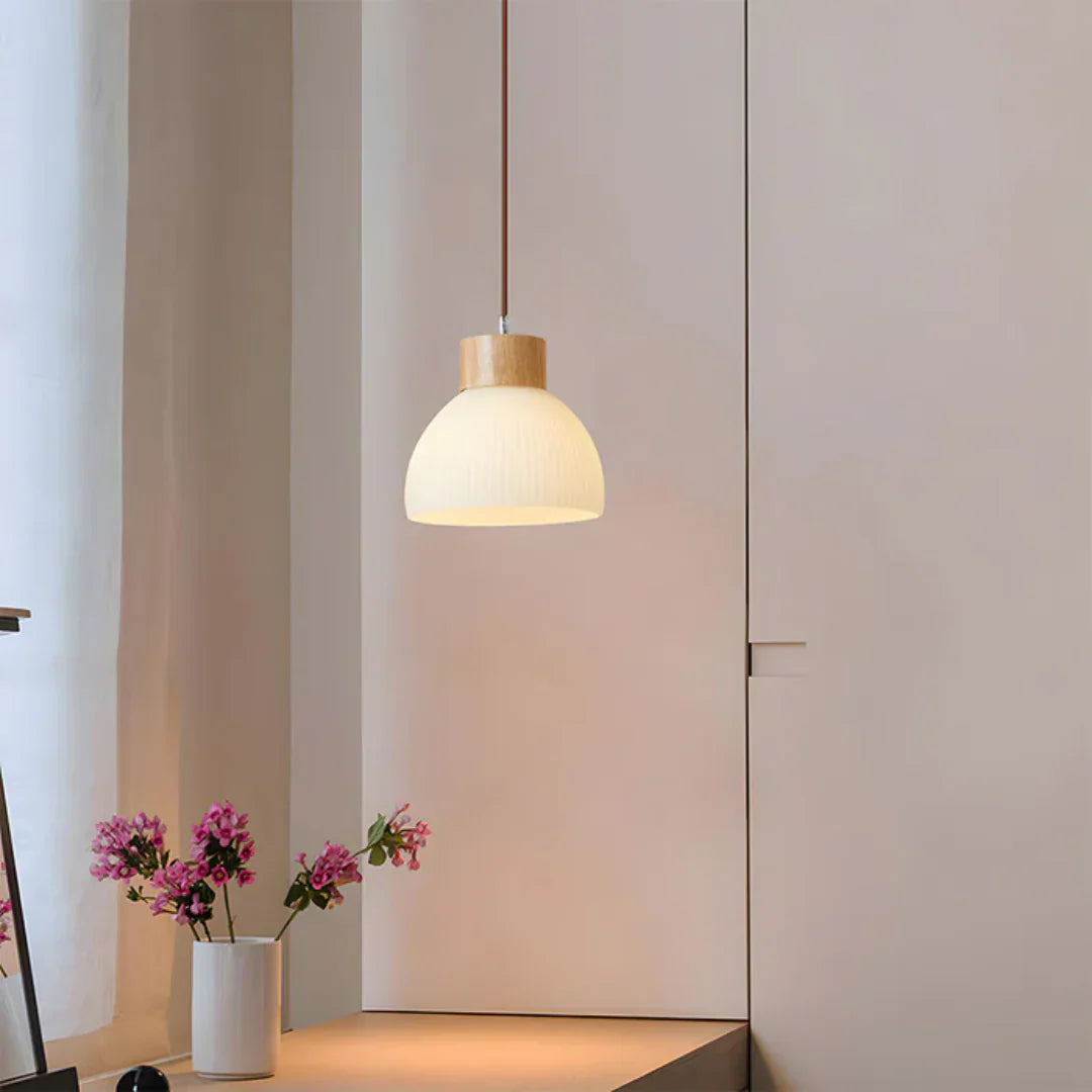 Leva Glass Eye-catcher Pendant Lamp