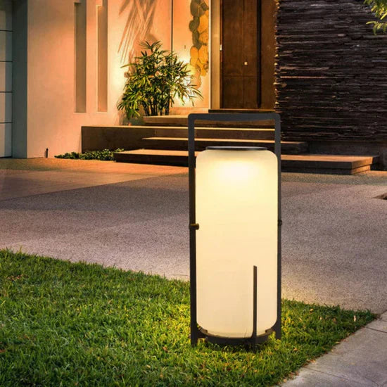 Solis Energy-efficient Solar Outdoor Lamp
