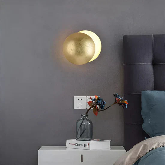 Rayvo 360° rotatable LED wall lamp