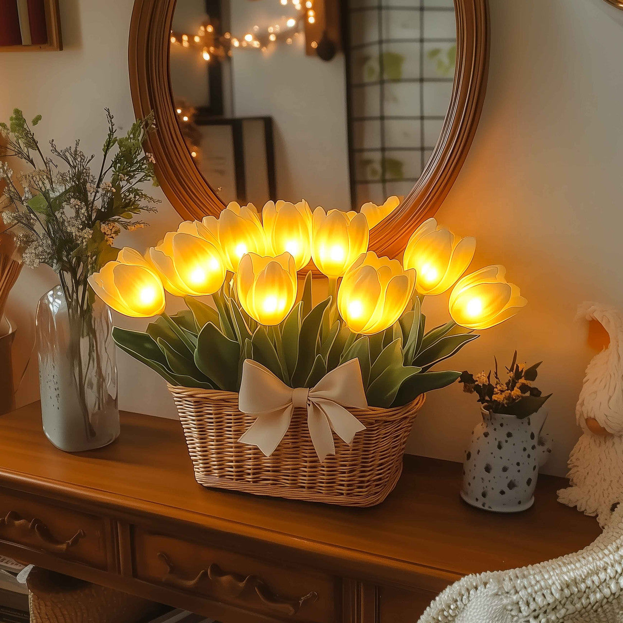 Twinkling Tree Tulip Basket by Casa Solaro™