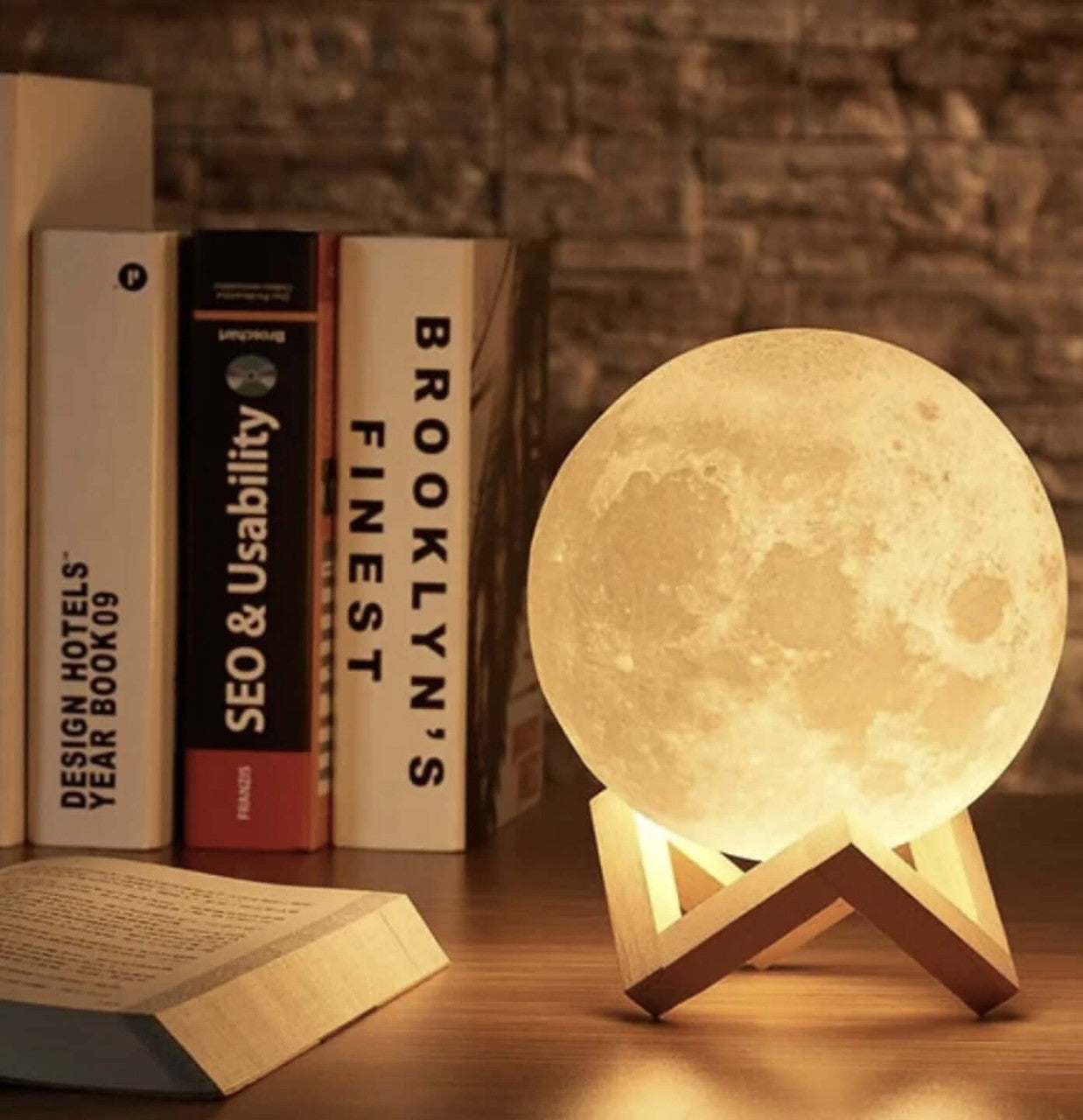 Twinkling Tree Moon Lamp by Casa Solaro™